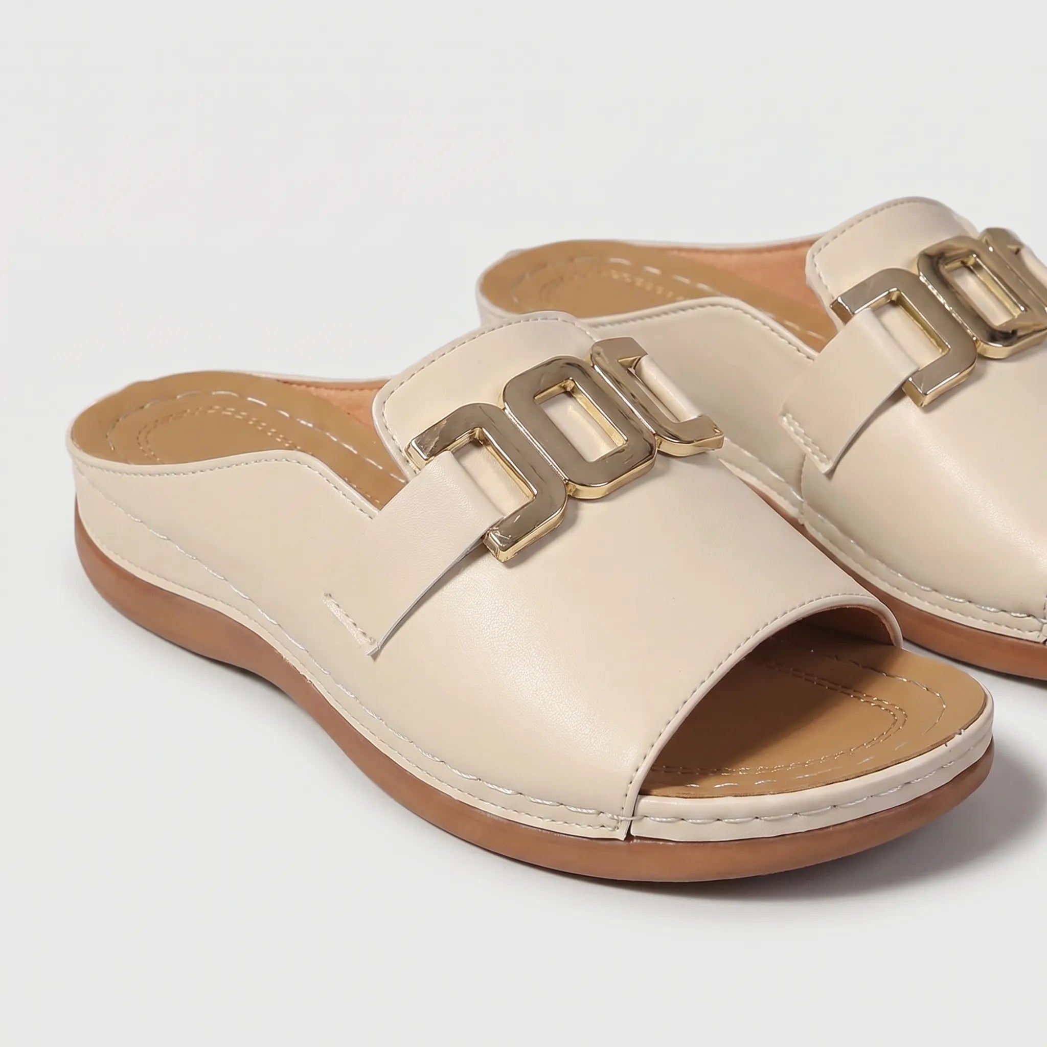Women's Platform Slide Sandals with Chain Detail